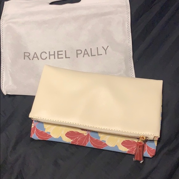 Clutch - Picture 2 of 4